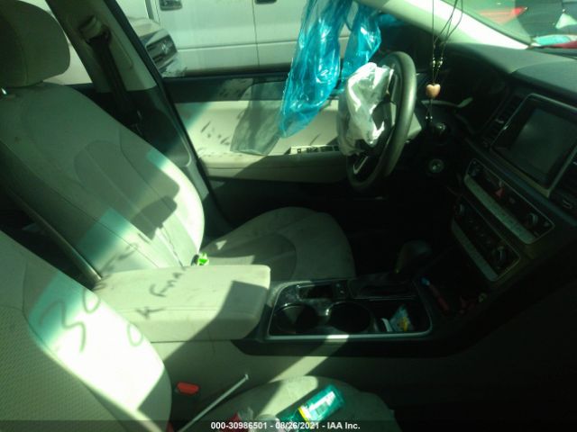 Photo 4 VIN: 5NPE24AF6JH710731 - HYUNDAI SONATA 