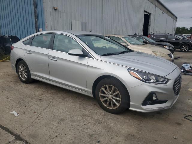 Photo 3 VIN: 5NPE24AF6JH721468 - HYUNDAI SONATA SE 