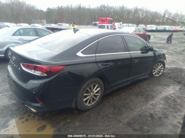 Photo 3 VIN: 5NPE24AF6KH735579 - HYUNDAI SONATA 