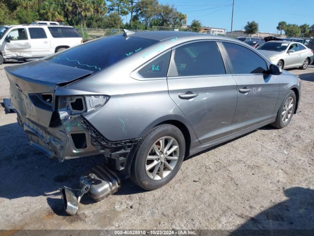 Photo 3 VIN: 5NPE24AF6KH739180 - HYUNDAI SONATA 