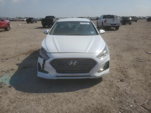 Photo 4 VIN: 5NPE24AF6KH742158 - HYUNDAI SONATA SE 