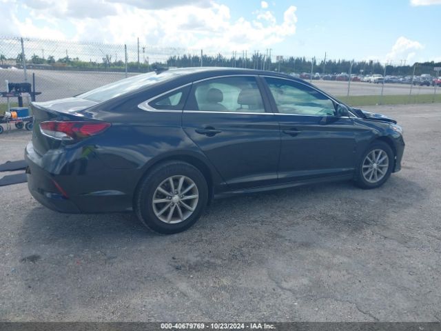 Photo 3 VIN: 5NPE24AF6KH742502 - HYUNDAI SONATA 