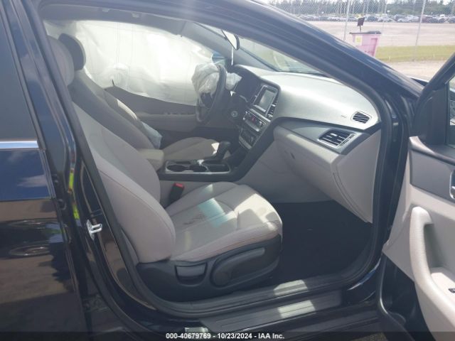 Photo 4 VIN: 5NPE24AF6KH742502 - HYUNDAI SONATA 