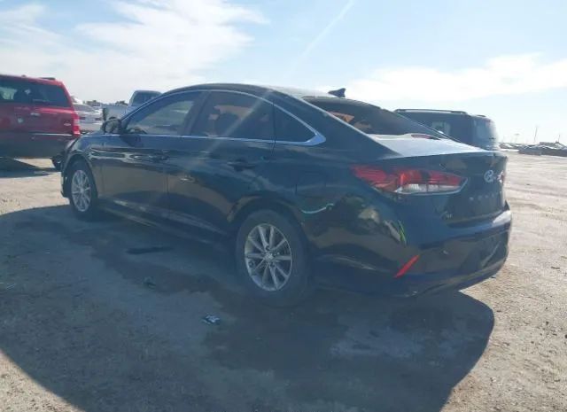 Photo 2 VIN: 5NPE24AF6KH743987 - HYUNDAI SONATA 