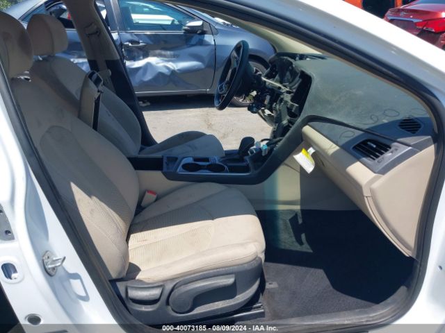 Photo 4 VIN: 5NPE24AF6KH746596 - HYUNDAI SONATA 