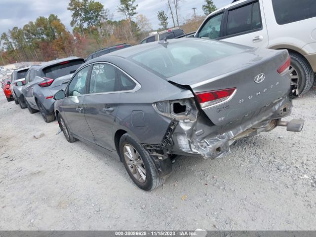 Photo 2 VIN: 5NPE24AF6KH747523 - HYUNDAI SONATA 