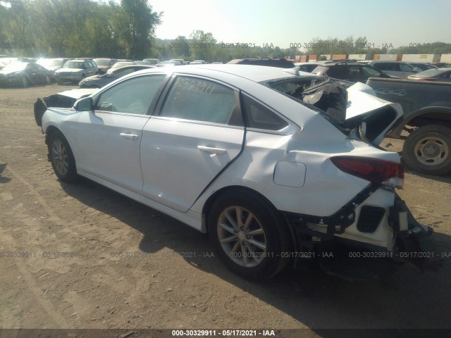 Photo 2 VIN: 5NPE24AF6KH771577 - HYUNDAI SONATA 