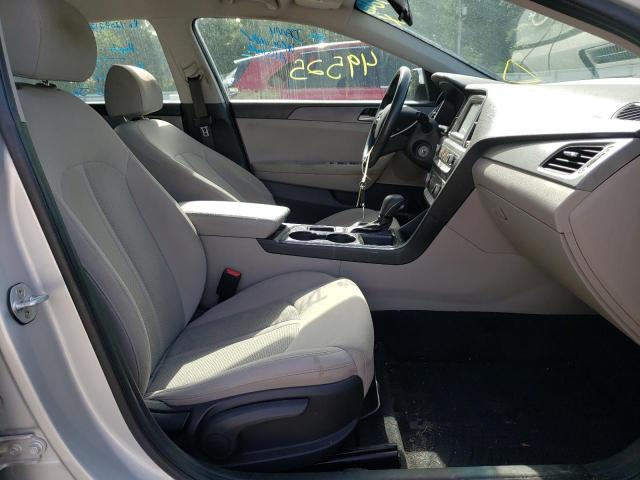 Photo 4 VIN: 5NPE24AF6KH773555 - HYUNDAI SONATA SE 