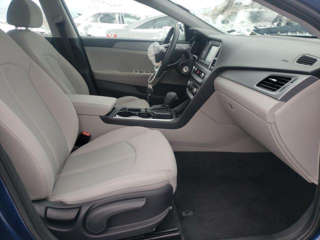 Photo 4 VIN: 5NPE24AF6KH784345 - HYUNDAI SONATA SE 