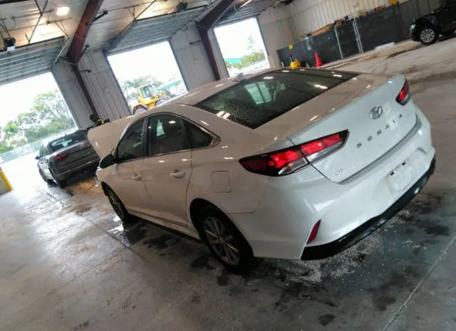 Photo 2 VIN: 5NPE24AF6KH785253 - HYUNDAI SONATA 