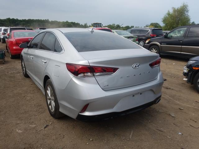 Photo 2 VIN: 5NPE24AF6KH791165 - HYUNDAI SONATA SE 