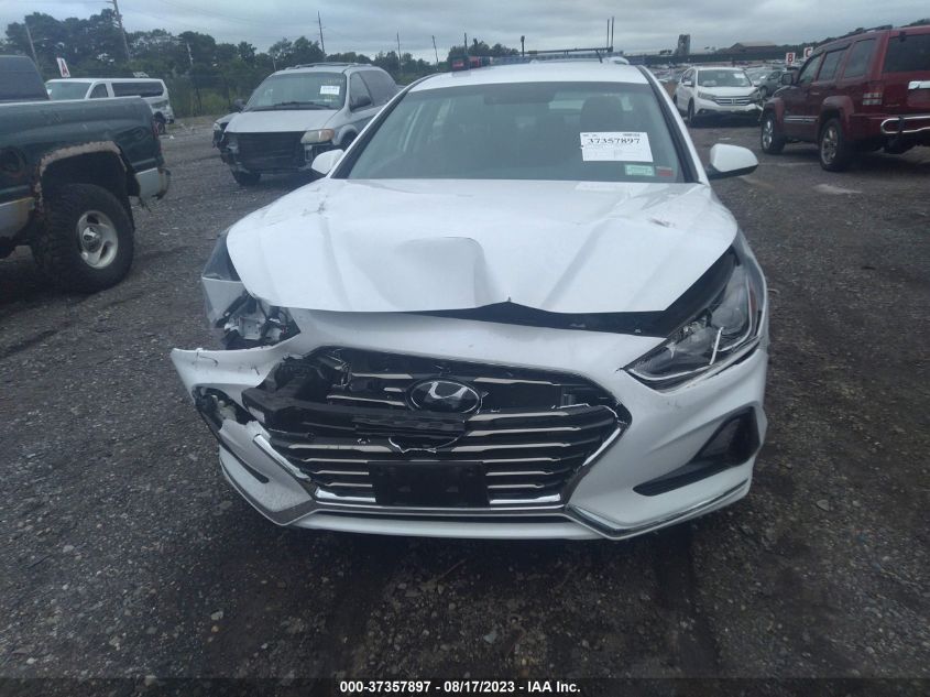 Photo 11 VIN: 5NPE24AF6KH793689 - HYUNDAI SONATA 