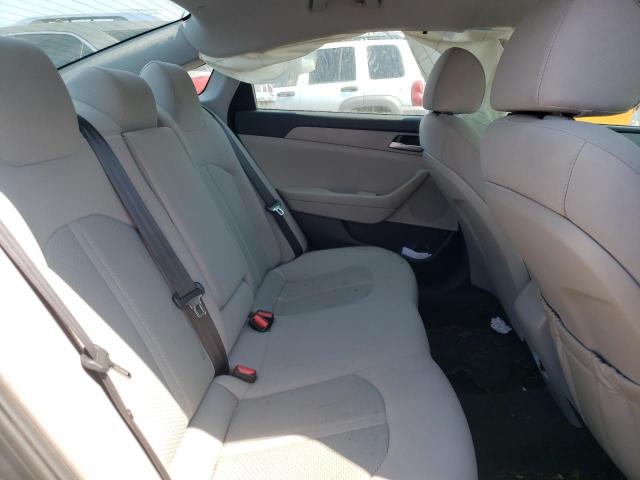 Photo 9 VIN: 5NPE24AF6KH799315 - HYUNDAI SONATA SE 