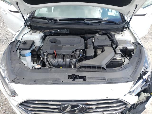 Photo 6 VIN: 5NPE24AF6KH799881 - HYUNDAI SONATA SE 