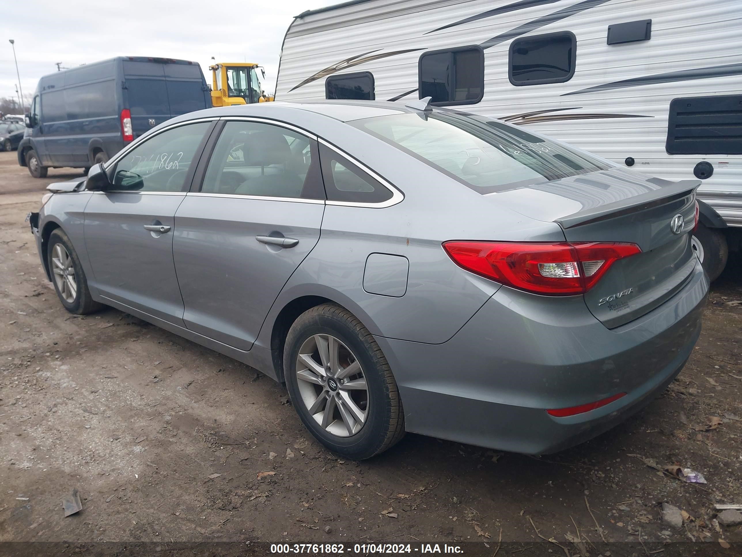 Photo 2 VIN: 5NPE24AF7FH009297 - HYUNDAI SONATA 