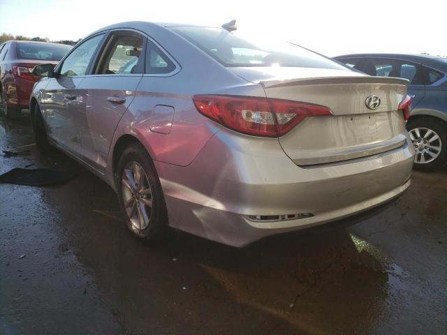 Photo 2 VIN: 5NPE24AF7FH012880 - HYUNDAI SONATA SE 