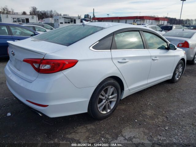 Photo 3 VIN: 5NPE24AF7FH014354 - HYUNDAI SONATA 