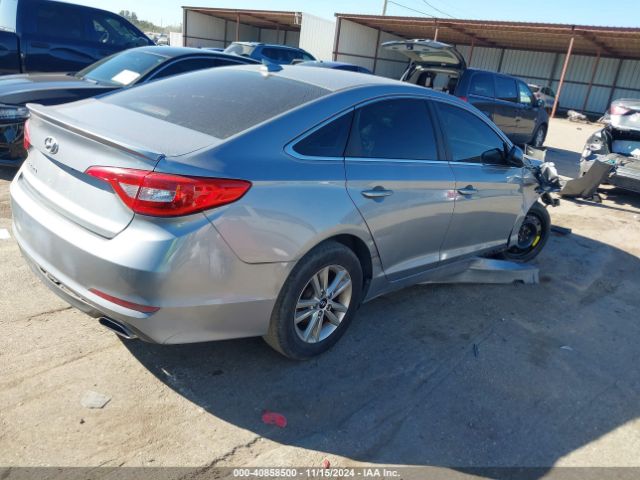 Photo 3 VIN: 5NPE24AF7FH018386 - HYUNDAI SONATA 