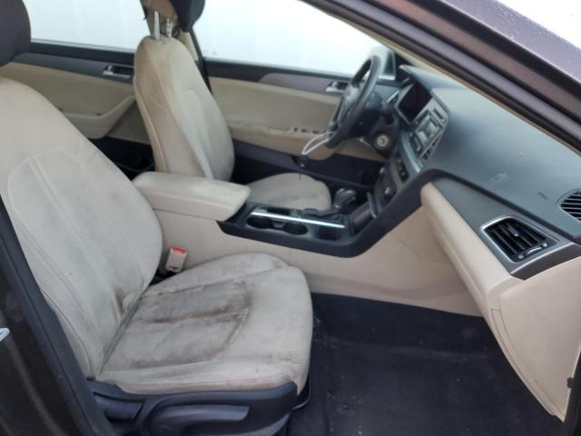 Photo 4 VIN: 5NPE24AF7FH026908 - HYUNDAI SONATA SE 