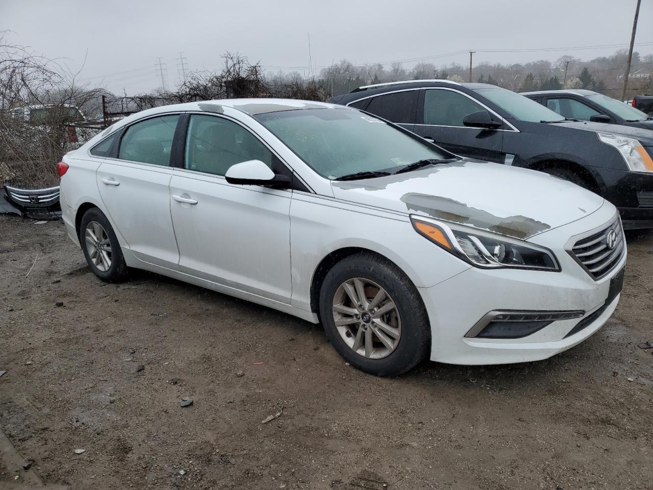 Photo 3 VIN: 5NPE24AF7FH045393 - HYUNDAI SONATA 