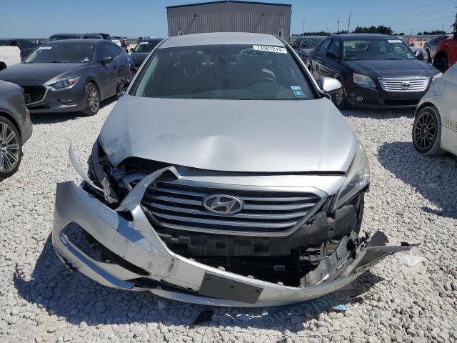 Photo 4 VIN: 5NPE24AF7FH057124 - HYUNDAI SONATA SE 