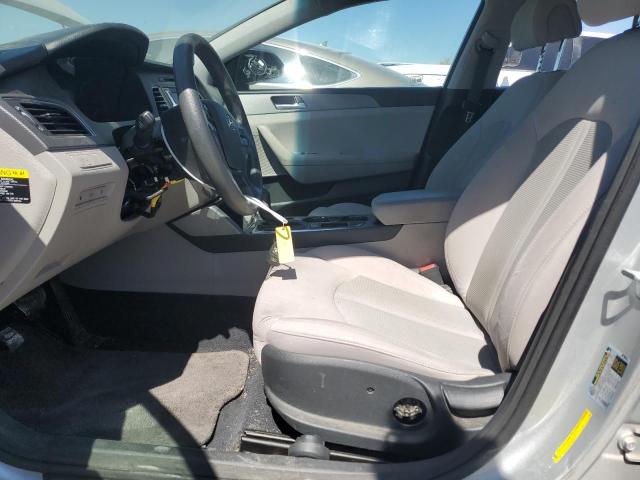 Photo 6 VIN: 5NPE24AF7FH057124 - HYUNDAI SONATA SE 