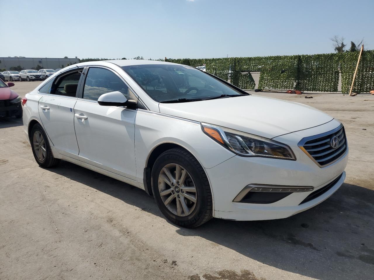 Photo 3 VIN: 5NPE24AF7FH085800 - HYUNDAI SONATA 