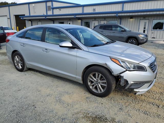 Photo 3 VIN: 5NPE24AF7FH107830 - HYUNDAI SONATA SE 