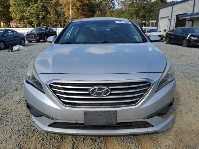 Photo 4 VIN: 5NPE24AF7FH107830 - HYUNDAI SONATA SE 