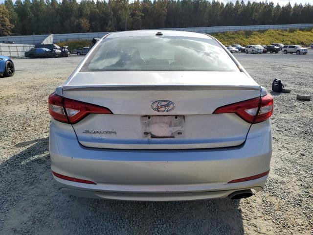 Photo 5 VIN: 5NPE24AF7FH107830 - HYUNDAI SONATA SE 