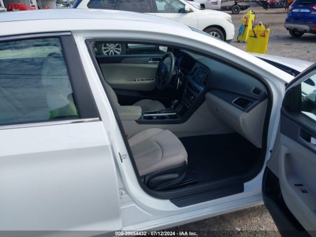 Photo 4 VIN: 5NPE24AF7FH121646 - HYUNDAI SONATA 