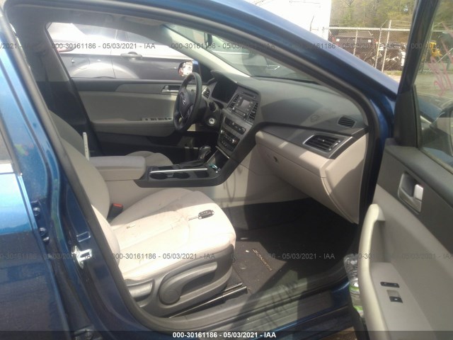 Photo 4 VIN: 5NPE24AF7FH142514 - HYUNDAI SONATA 