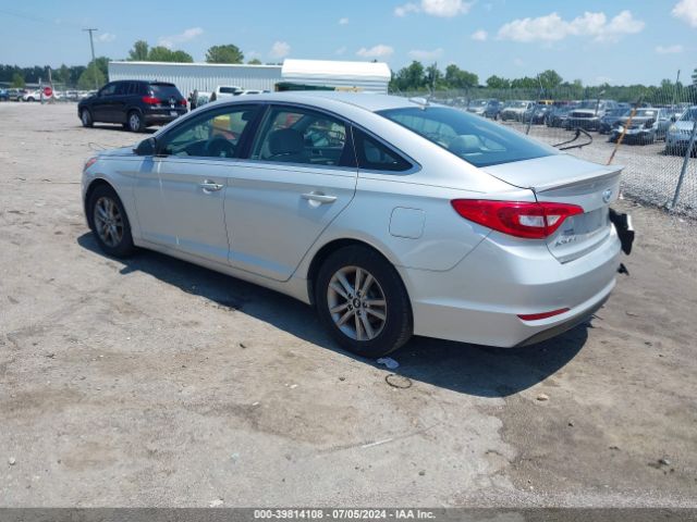 Photo 2 VIN: 5NPE24AF7FH156221 - HYUNDAI SONATA 