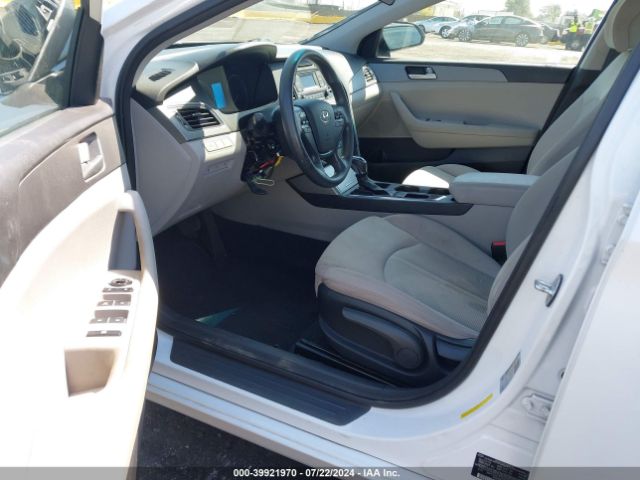 Photo 4 VIN: 5NPE24AF7FH165856 - HYUNDAI SONATA 