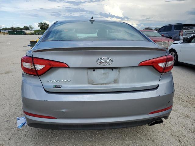 Photo 5 VIN: 5NPE24AF7FH182138 - HYUNDAI SONATA SE 