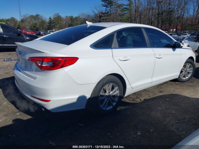 Photo 3 VIN: 5NPE24AF7FH185279 - HYUNDAI SONATA 