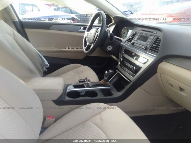 Photo 4 VIN: 5NPE24AF7FH202808 - HYUNDAI SONATA 