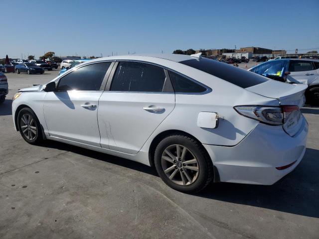 Photo 1 VIN: 5NPE24AF7FH205319 - HYUNDAI SONATA SE 