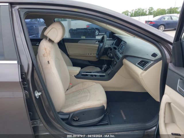 Photo 4 VIN: 5NPE24AF7FH216515 - HYUNDAI SONATA 