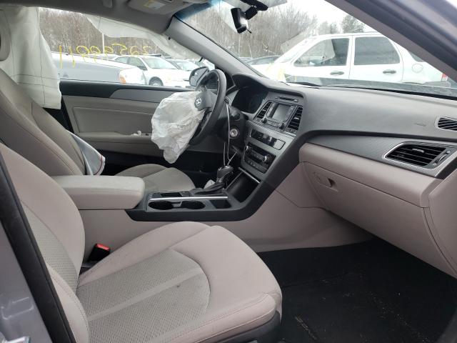 Photo 4 VIN: 5NPE24AF7FH217602 - HYUNDAI SONATA SE 