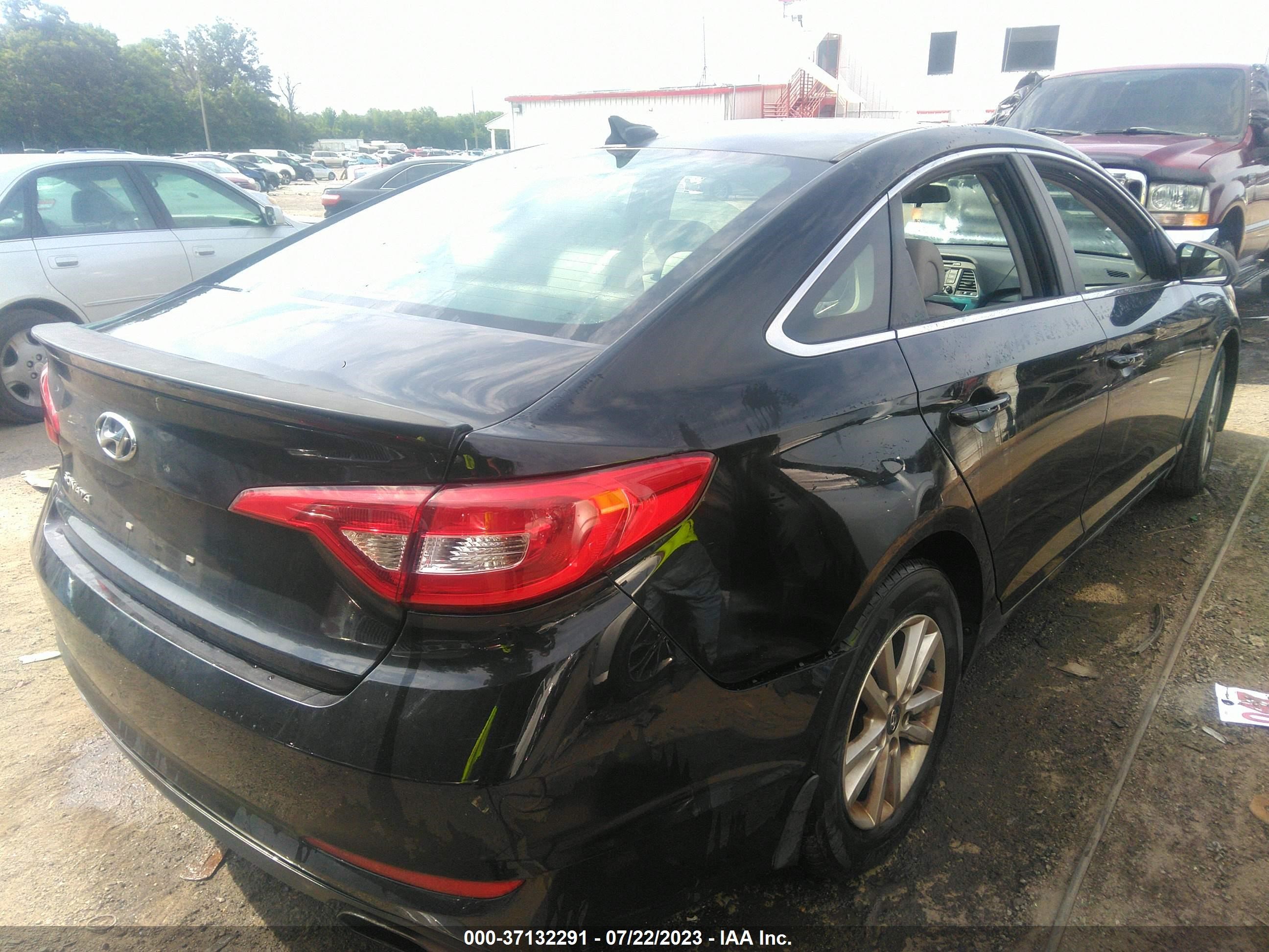 Photo 5 VIN: 5NPE24AF7FH223979 - HYUNDAI SONATA 