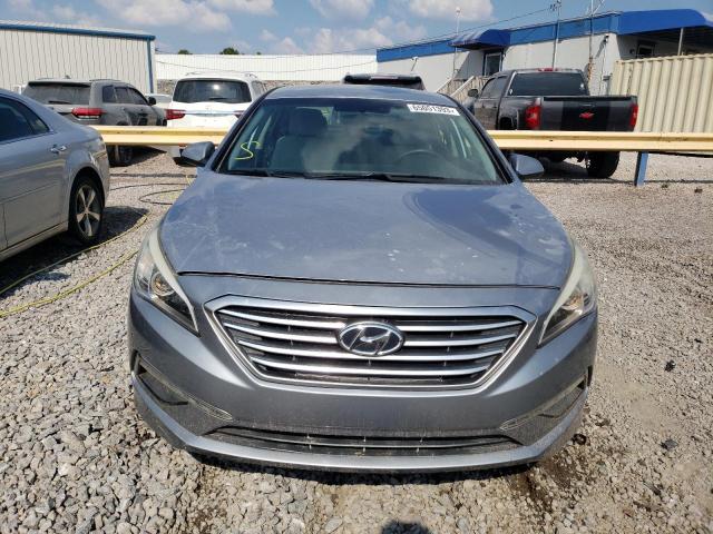 Photo 4 VIN: 5NPE24AF7FH227143 - HYUNDAI SONATA SE 