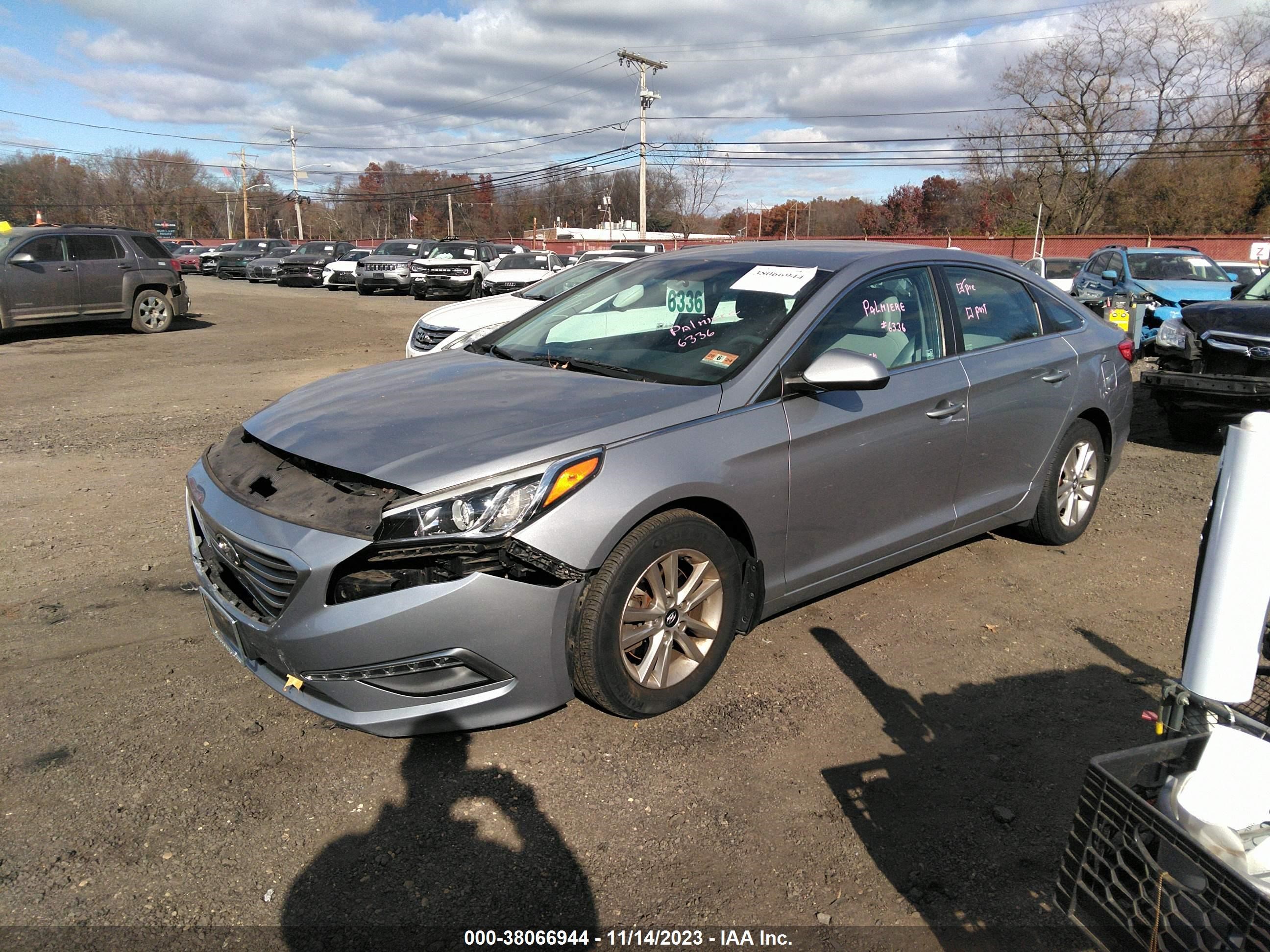 Photo 1 VIN: 5NPE24AF7FH245822 - HYUNDAI SONATA 