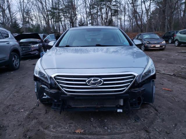 Photo 4 VIN: 5NPE24AF7FH248350 - HYUNDAI SONATA SE 