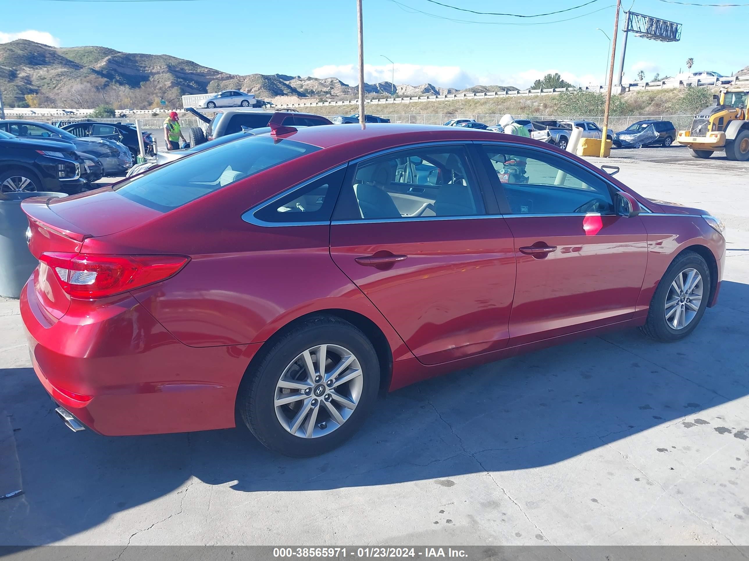 Photo 3 VIN: 5NPE24AF7FH259168 - HYUNDAI SONATA 