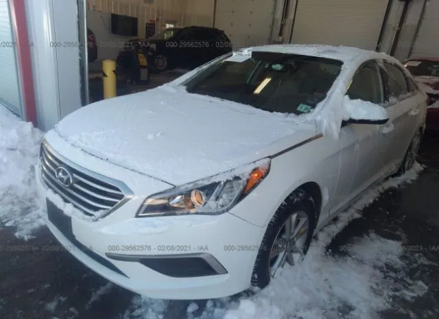 Photo 1 VIN: 5NPE24AF7GH282631 - HYUNDAI SONATA 