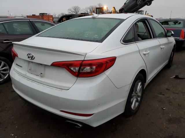 Photo 3 VIN: 5NPE24AF7GH284718 - HYUNDAI SONATA SE 