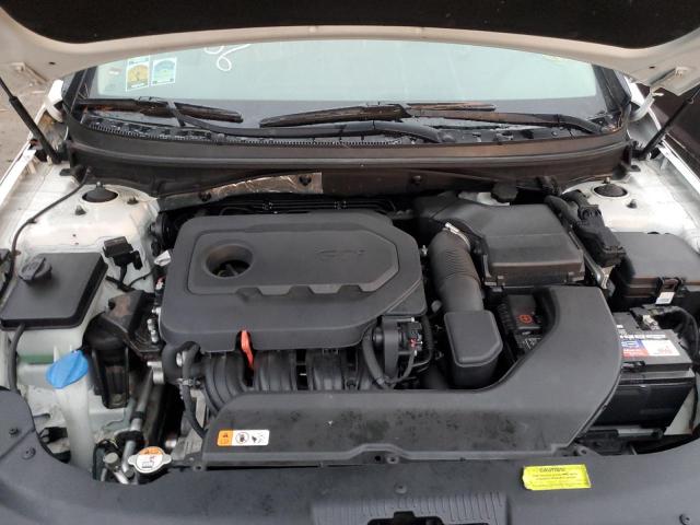 Photo 6 VIN: 5NPE24AF7GH284718 - HYUNDAI SONATA SE 