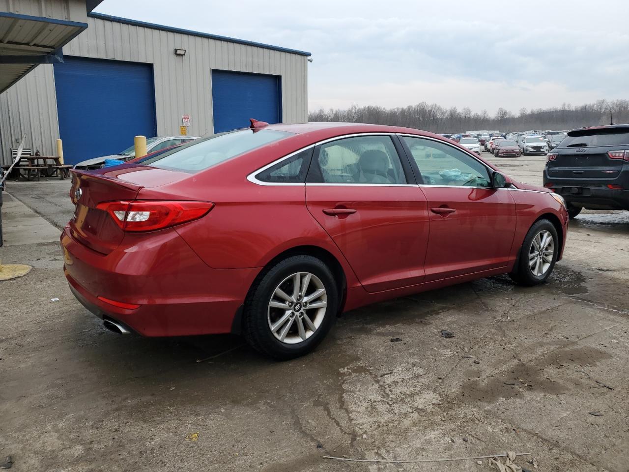 Photo 2 VIN: 5NPE24AF7GH295007 - HYUNDAI SONATA 