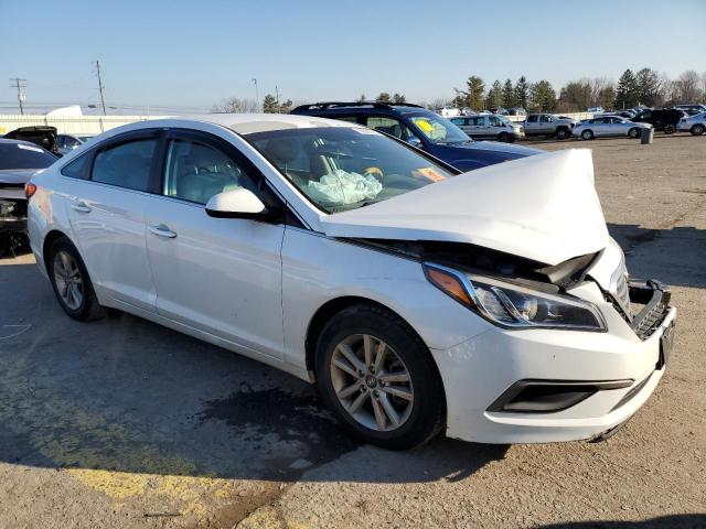 Photo 3 VIN: 5NPE24AF7GH296822 - HYUNDAI SONATA SE 